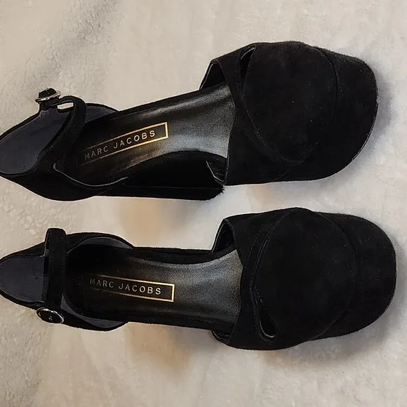 Marc Jacobs  Chunky  Platform Heels  Black Suede Size 8.5