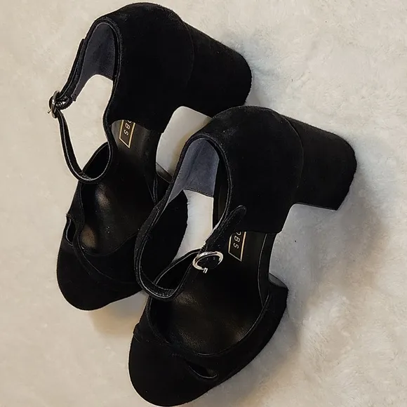Marc Jacobs  Chunky  Platform Heels  Black Suede Size 8.5