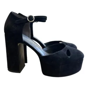 Marc Jacobs  Chunky  Platform Heels  Black Suede Size 8.5