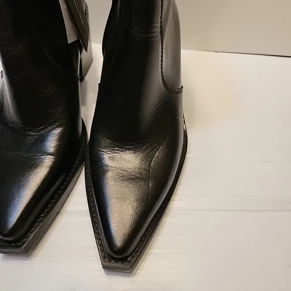 Massimo Dutti Leather Pointy Mid-heel Chelsea Booties