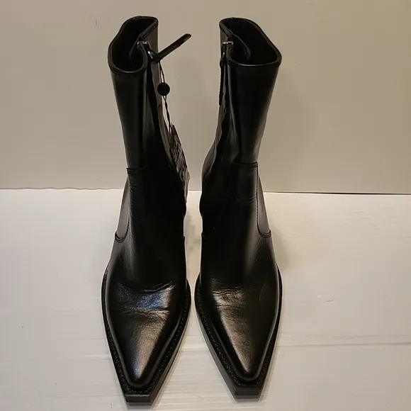 Massimo Dutti Leather Pointy Mid-heel Chelsea Booties