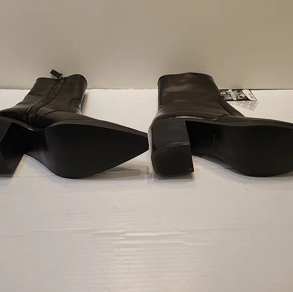 Massimo Dutti Leather Pointy Mid-heel Chelsea Booties