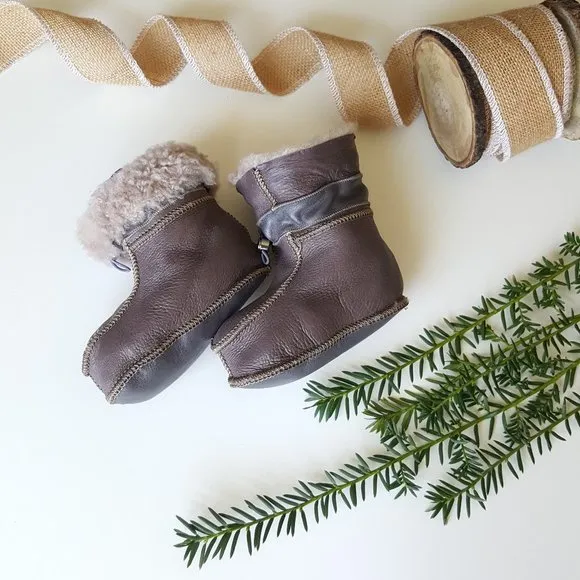 Melita Kid's Leather Sheepskin Slippers / Booties