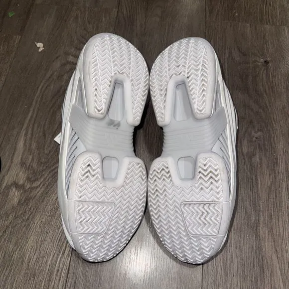 Mens Adidas Mad IIInfinity 003 Basketball Shoes / White Grey / IH2811 / Size 10