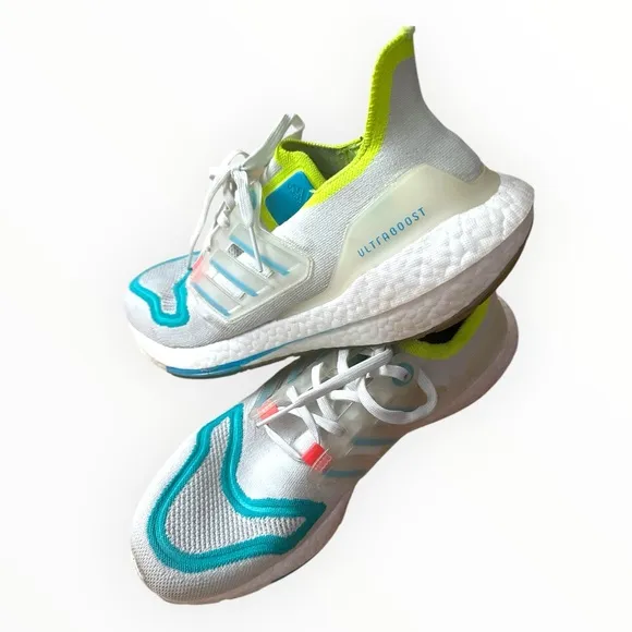 Men's Adidas UltraBoost 22 Running Shoes White / Sky Blue / Yellow S 10.5 GY8674