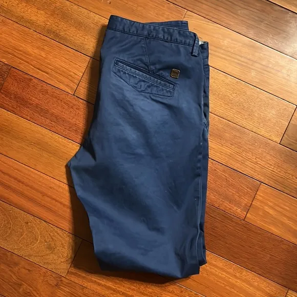 Men’s chino dress pant