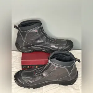 Men’s Clark’s Black Waterproof Leather Upper Front Zip Boot 13M
