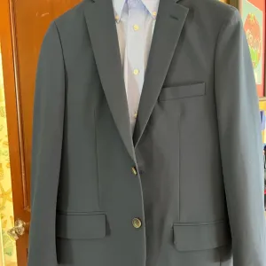 Men’s J. M. Haggar Slim Fit Navy Blue Suit and Chaps Dress Shirt.