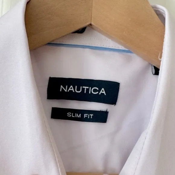 Men's Nautica Slim Fit Wrinkle-Resistant Dress Shirt