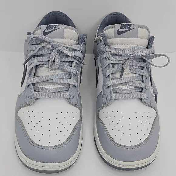 Men's Nike Dunk Low Retro, Size 11 - White / Light Carbon / Platinum Tint