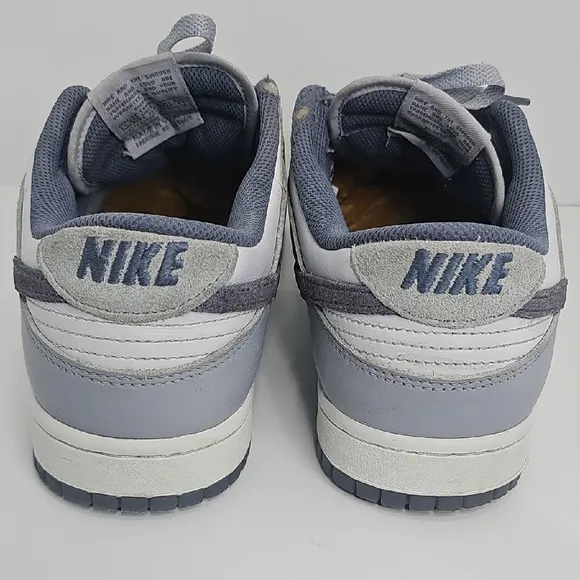 Men's Nike Dunk Low Retro, Size 11 - White / Light Carbon / Platinum Tint