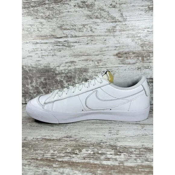 Men's Nike iD Blazer '77 Low Triple White Sneakers Sz 10 Athletic Gym EUC!