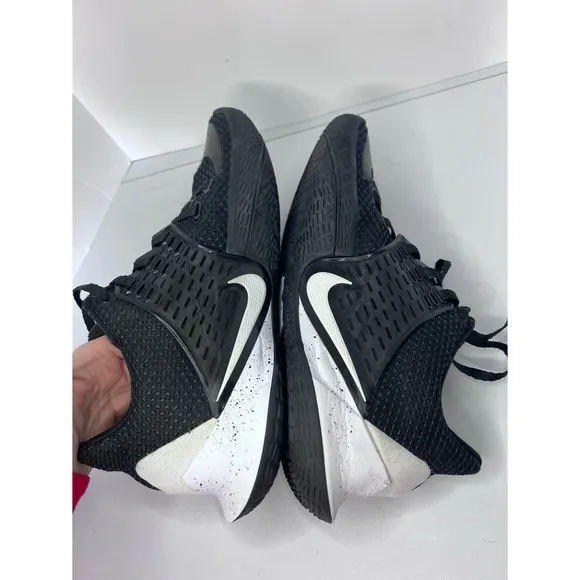 Mens Nike Kyrie 2 Low Basketball Shoes