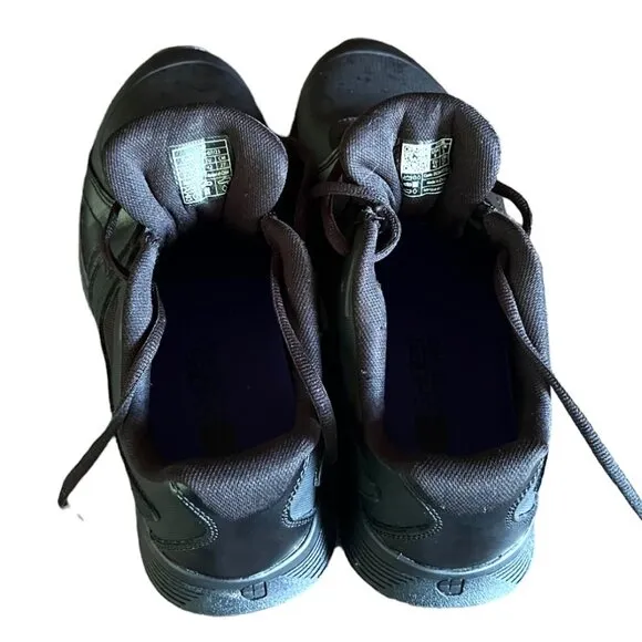 Men's Shoes for Crews Black Slip &amp; Oil Resistant Sneakers, Size USA 9