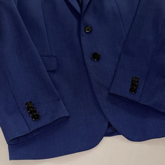 Men’s Slim Fit Suit from Express | 38 jacket, 32 pant   dress shirt
