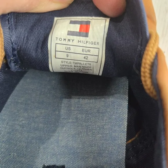 Men's Tommy Hilfiger Sneakers in Camel Brown Size 9