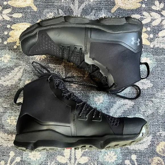 Men's Under Armour MG STRIKEFAST Black Mid Boots