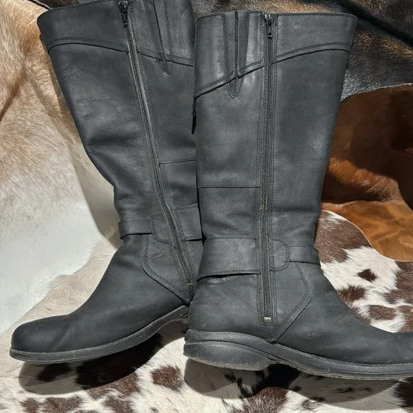 Merrell Captiva- Buckle Top- Waterproof Tall Leather Boot Size 11 A15