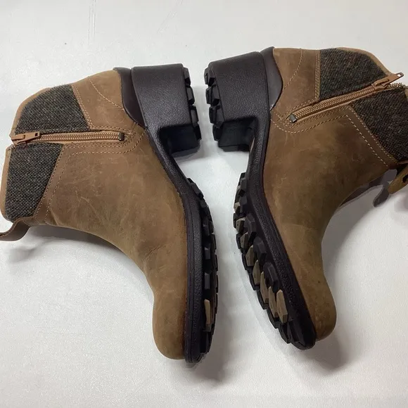 Merrell Chateau Mid Pull Waterproof Boots Size 8.5
