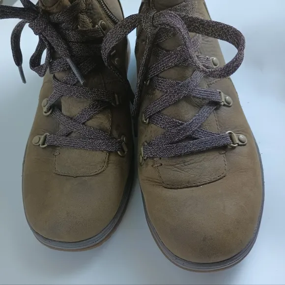 Merrell Womens Dark Earth Waterproof Boots Size 6 Knee High Lace Up Tweed