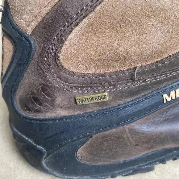Merrill Men’s waterproof boots size 15