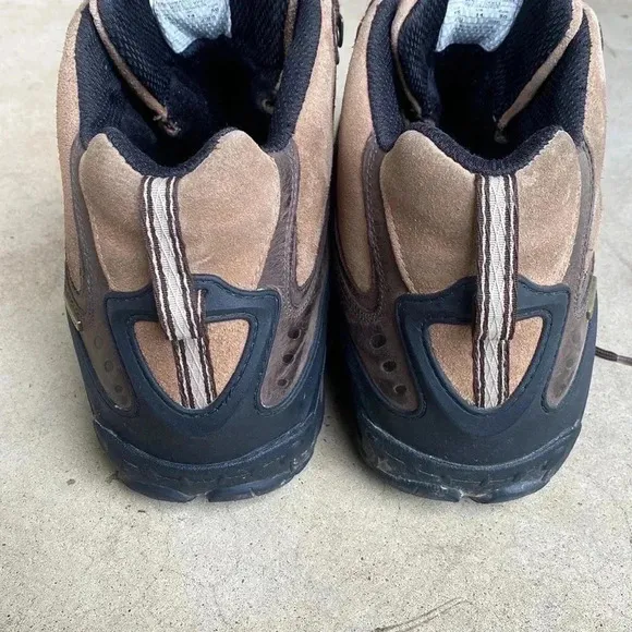 Merrill Men’s waterproof boots size 15