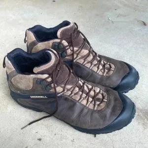 Merrill Men’s waterproof boots size 15