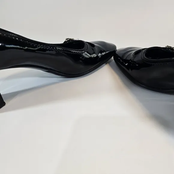 MF Salvatore Ferragamo Vintage Black Patent Leather Block Heels 7.5B Mary Jane