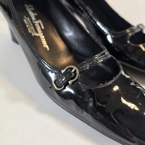 MF Salvatore Ferragamo Vintage Black Patent Leather Block Heels 7.5B Mary Jane