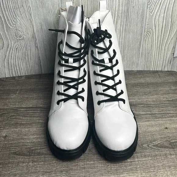 MIA Size 9M Women's Tauren White Tango Combat Boots Mid Heel 2&quot; NIB