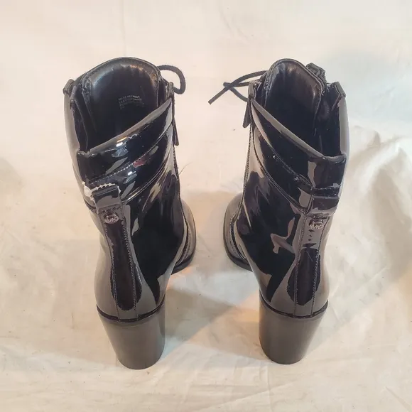 Michael Kors Women's 8 Black Rosario Lace-Up Patent Leather Boots New