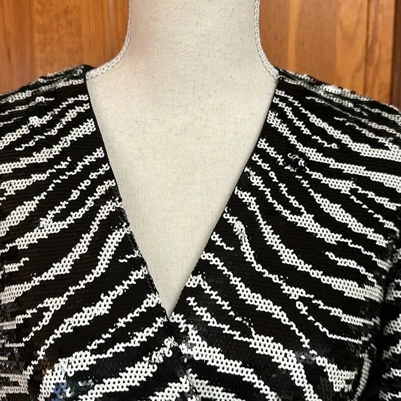 Michaels Kors Zebra-Print Longsleeved Sequined Dress Flounce Hem Patent Belt L