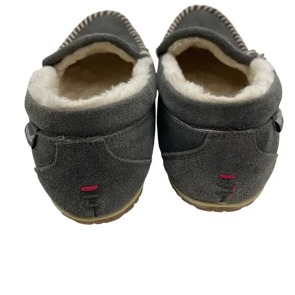 Minnetonka Tilden Moccasin Slippers Gray Non Slip Sole Comfort Men's Size 10