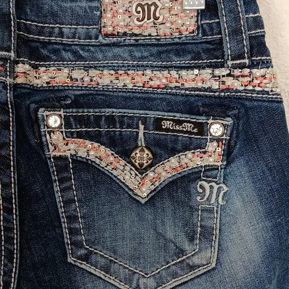 Miss Me Mid Rise Easy Boots Embellished Jeans Size 26