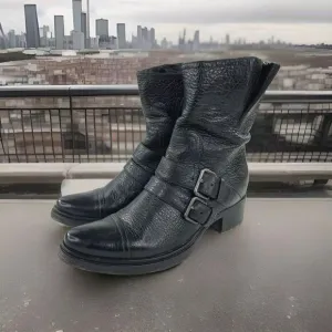 Miu Miu Womens Mid-Caf Black Pebble Leather Moto boots US 7 Double Buckle Bootie