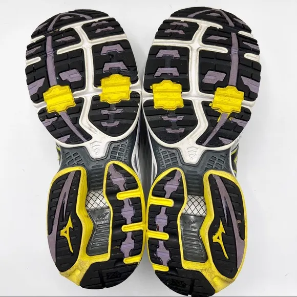 Mizuno WOMEN'S WAVE RIDER 15 Running Shoes, White/Silver/Yellow/Black Size 10