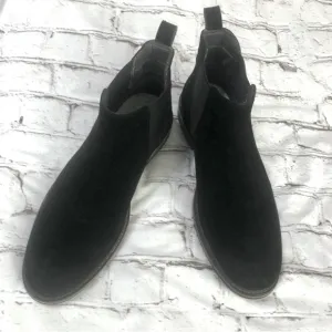 Modern Fiction Black Suede Boots Pull On Stretch Panels with Pull Straps sz 10.5