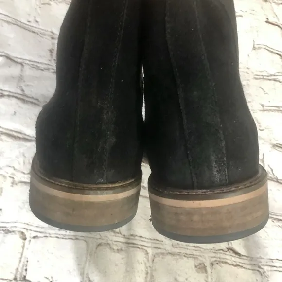 Modern Fiction Black Suede Boots Pull On Stretch Panels with Pull Straps sz 10.5