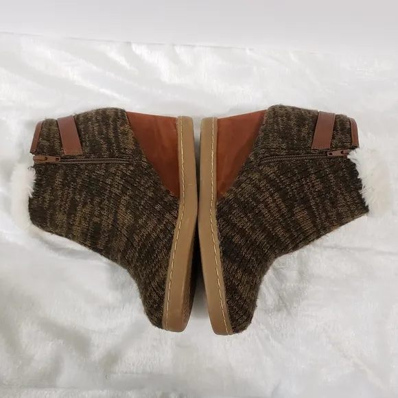 MUK LUKS Women's AnneMarie  Wedge Boots Sz:10 Brown Marl