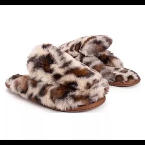 MukLuks women’s capucine leopard slippers 9/10 lg 🛑  NO OFFERS! HTF