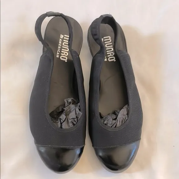 MUNRO LIGHTWEIGHT WOMENS SLINGBACK SHOES.   BEAUTIFULLY PADDED.   NEW IN BOX