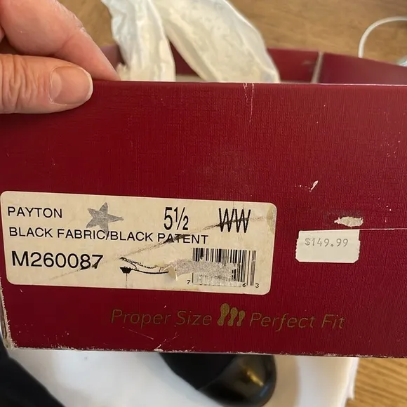 MUNRO LIGHTWEIGHT WOMENS SLINGBACK SHOES.   BEAUTIFULLY PADDED.   NEW IN BOX