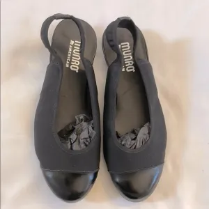 MUNRO LIGHTWEIGHT WOMENS SLINGBACK SHOES.   BEAUTIFULLY PADDED.   NEW IN BOX