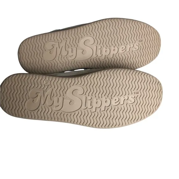 My Pillow My Slippers Womens Moccasin Cream Soft Leather Size 8W