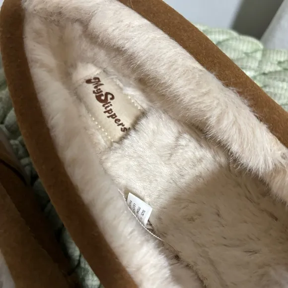 MySlipper Men's Moccasin Slippers By:MyPillow Chestnut Brown Suede Faux Fur NWT