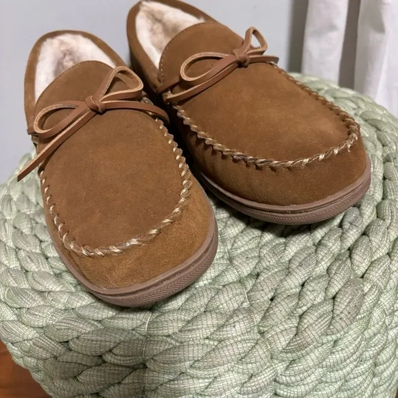 MySlipper Men's Moccasin Slippers By:MyPillow Chestnut Brown Suede Faux Fur NWT