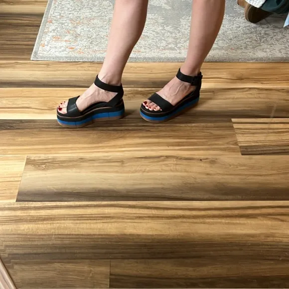 Naked Feet Shoes Altezza Platform Sandal Size 7.5 Blue‎ Black
