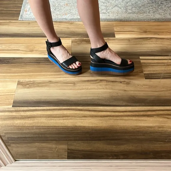 Naked Feet Shoes Altezza Platform Sandal Size 7.5 Blue‎ Black
