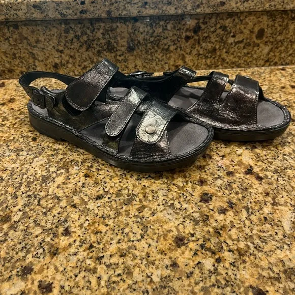 NAOT Fleur Sandals Metallic Onyx Suede Orthopedic Shoes Hook Loop Strap 39 8-8.5