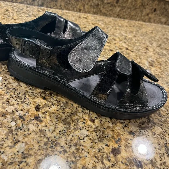 NAOT Fleur Sandals Metallic Onyx Suede Orthopedic Shoes Hook Loop Strap 39 8-8.5